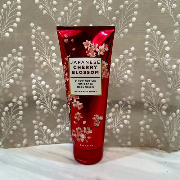 Bath & Body Works Bath & Body Bath And Body Works Japanese Cherry
